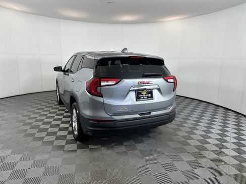 Certified 2023 GMC Terrain SLE image 8