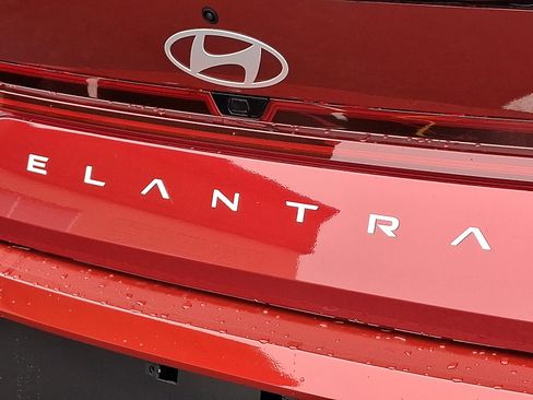 New 2026 Hyundai Elantra SEL Sport Premium FWD image 6
