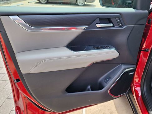 New 2026 GMC Acadia Elevation image 13