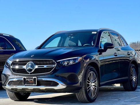 Certified 2026 Mercedes-Benz GLC 300 4MATIC image 4