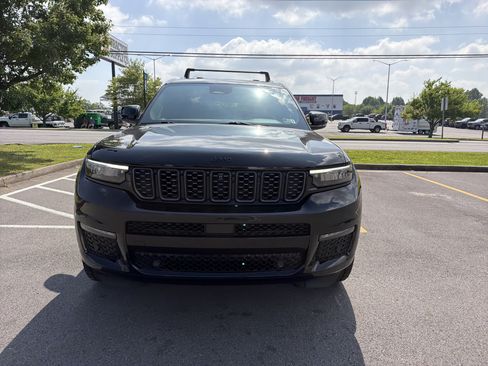 Used 2025 Jeep Grand Cherokee L Summit AWD/4WD image 2