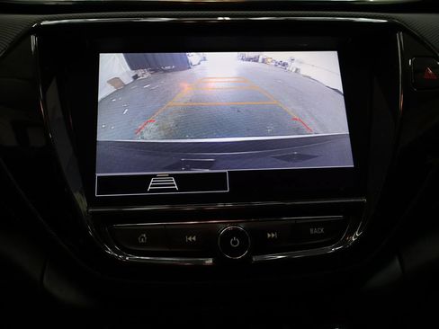 Used 2022 Chevrolet TrailBlazer LT w/ Convenience Package FWD image 23