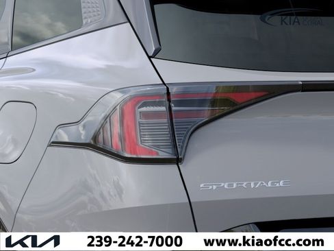 New 2026 Kia Sportage SX FWD image 11