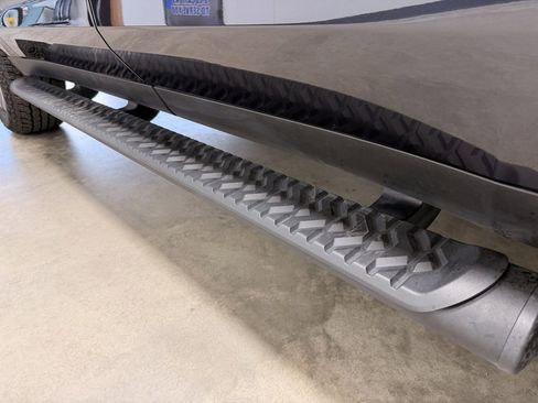 Used 2024 Chevrolet Tahoe Z71 image 32