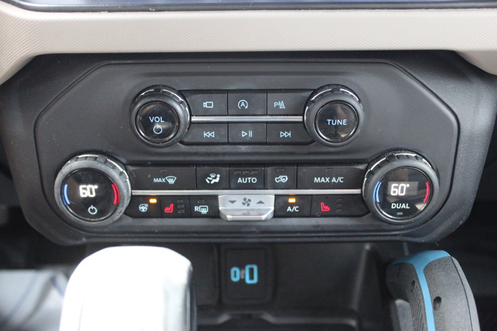 Used 2023 Ford Bronco Wildtrak AWD/4WD image 29