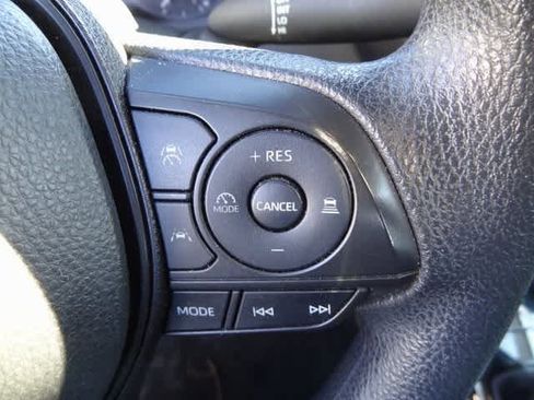 Used 2023 Toyota Corolla LE image 11