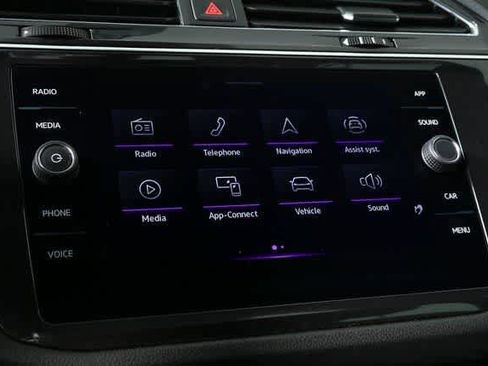 Certified 2023 Volkswagen Tiguan SE R-Line image 13