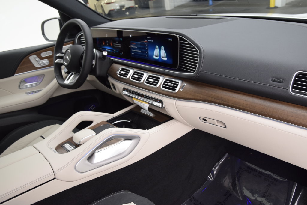 New 2026 Mercedes-Benz GLE 53 AMG 4MATIC image 15