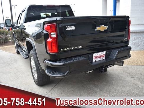 Used 2024 Chevrolet Silverado 2500 LTZ w/ LTZ Plus Package image 7