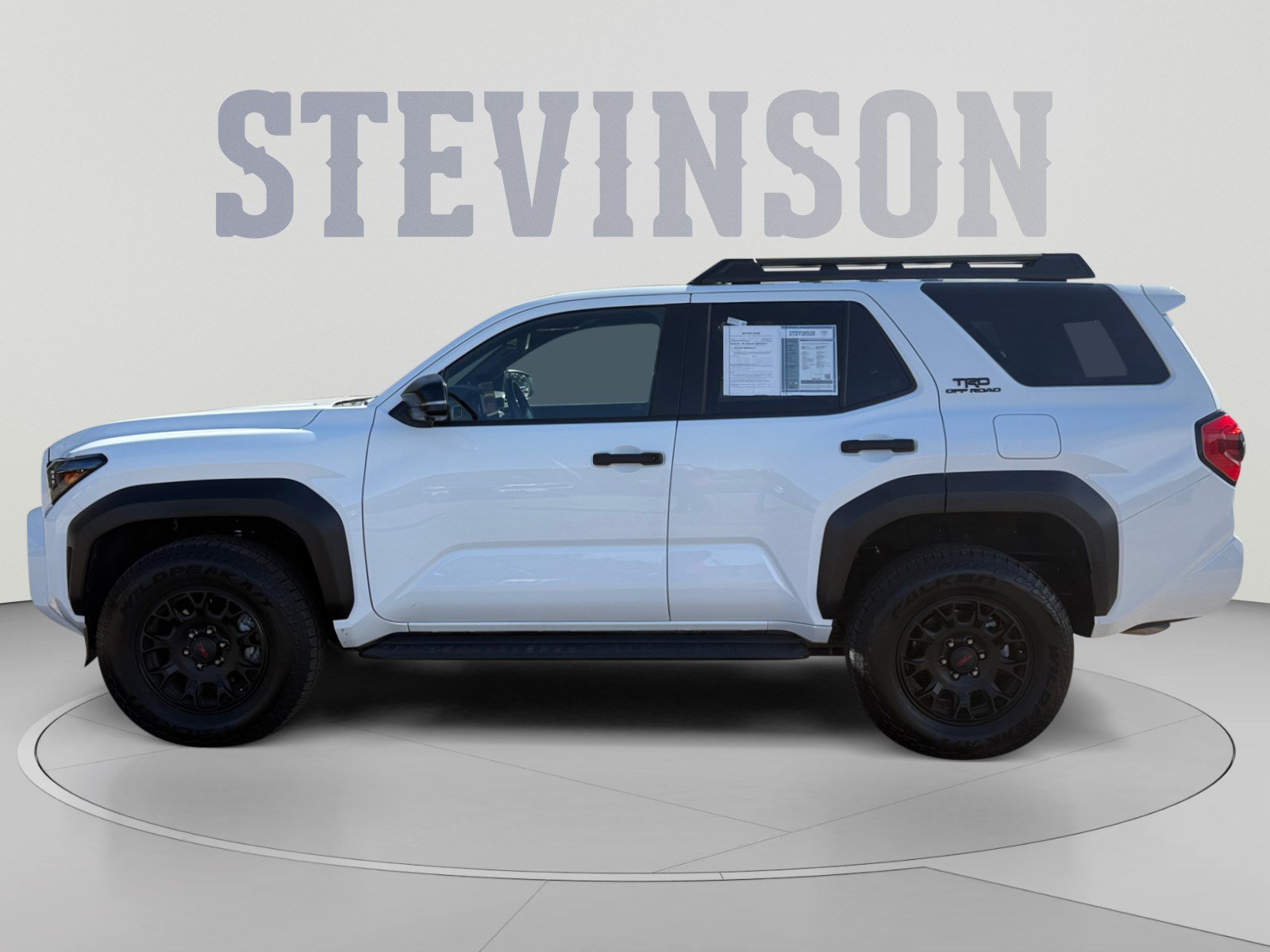 Used 2025 Toyota 4Runner TRD Off-Road Premium AWD/4WD image 2