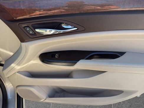 Used 2016 Cadillac SRX Premium FWD image 31
