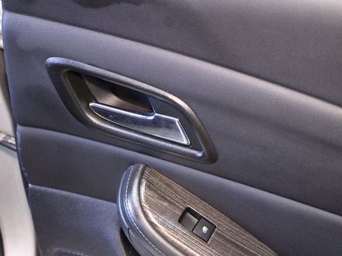 Used 2015 Chevrolet Malibu LT image 13