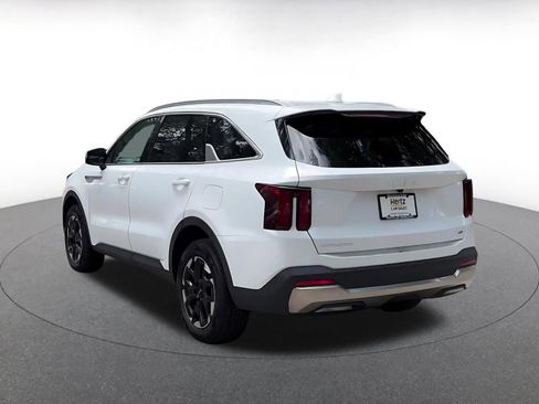 Used 2024 Kia Sorento S AWD/4WD image 11