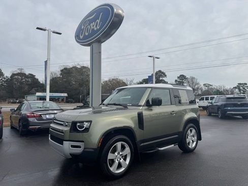 Used 2023 Land Rover Defender 90 S image 1