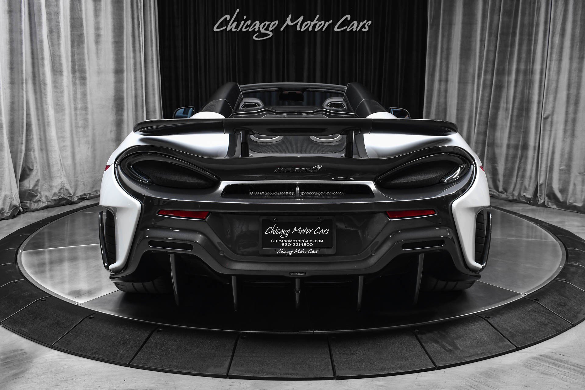 Used 2020 McLaren 600LT Spider RWD image 4