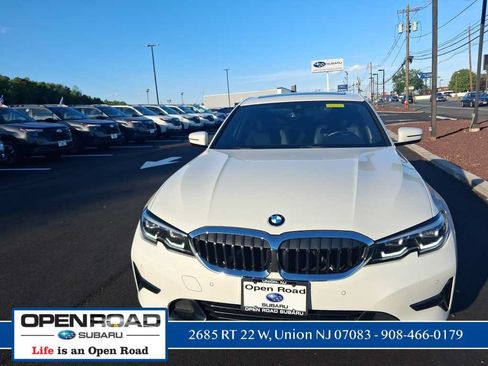 Used 2021 BMW 330i xDrive Sedan w/ Convenience Package AWD/4WD image 2