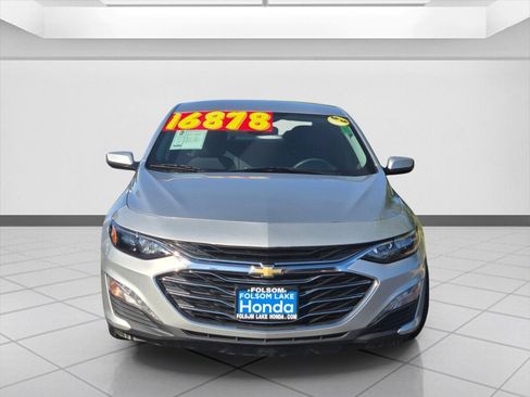Used 2022 Chevrolet Malibu LT image 2
