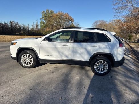 Used 2022 Jeep Cherokee Latitude Lux image 4