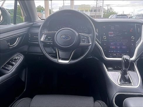 Used 2022 Subaru Outback Premium AWD/4WD image 17
