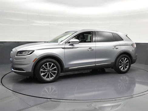 Used 2021 Lincoln Nautilus FWD image 7