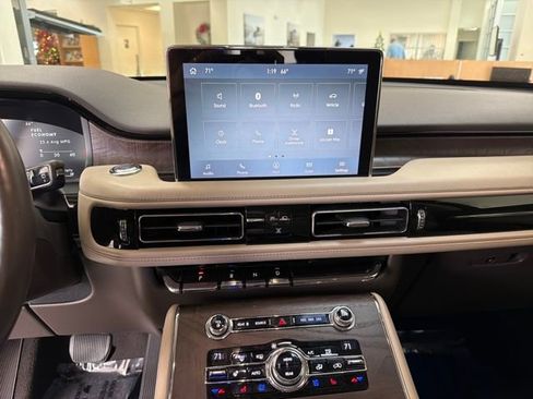 Used 2020 Lincoln Aviator Reserve w/ Elements Package Plus image 20