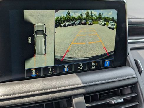 Used 2023 Chevrolet Tahoe LT w/ Luxury Package RWD image 25