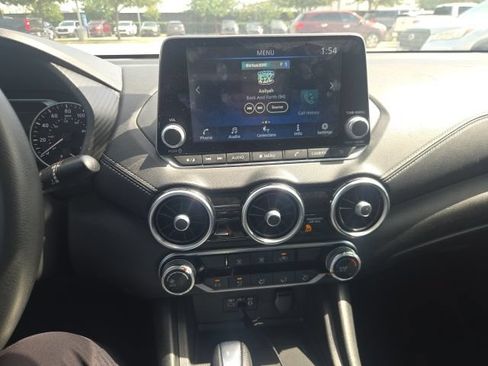 Used 2023 Nissan Sentra SV FWD image 11
