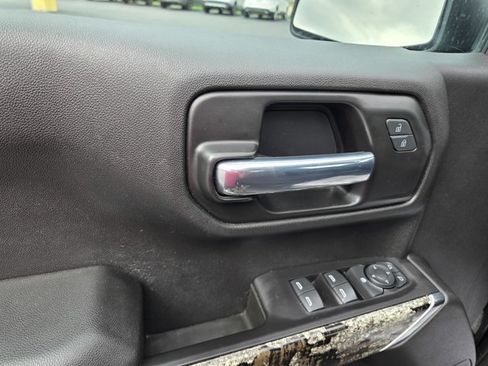 Used 2021 Chevrolet Silverado 1500 Custom Trail Boss w/ Realtree Special Edition AWD/4WD image 31