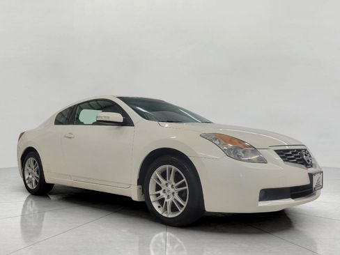 Used 2008 Nissan Altima 3.5 SE w/ Premium Pkg image 1