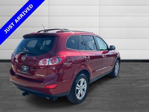 Used 2011 Hyundai Santa Fe SE FWD image 3