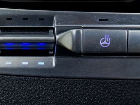 Used 2024 Kia Carnival SX Prestige image 29