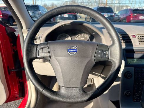 Used 2005 Volvo V50 T5 image 24