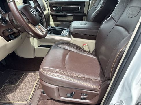 Used 2017 RAM 1500 Laramie Longhorn RWD image 12