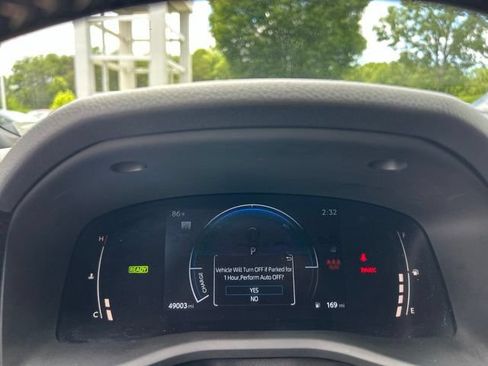 Used 2025 Toyota Camry SE FWD image 20