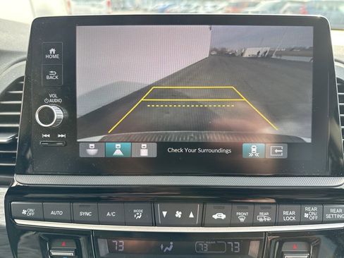 Used 2025 Honda Odyssey Elite image 24