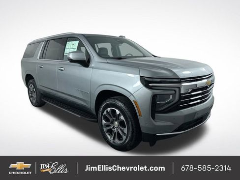 New 2026 Chevrolet Suburban LT w/ Comfort Package image 1