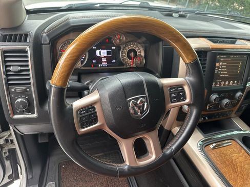 Used 2017 RAM 1500 Laramie Longhorn image 13