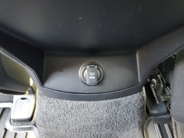 Certified 2025 Kia Sorento S AWD/4WD image 19