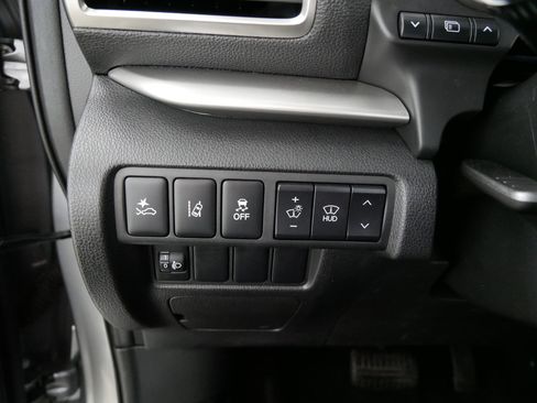 Used 2020 Mitsubishi Eclipse Cross SEL image 26