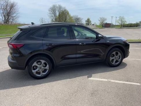 Used 2025 Ford Escape ST-Line Select AWD/4WD image 45