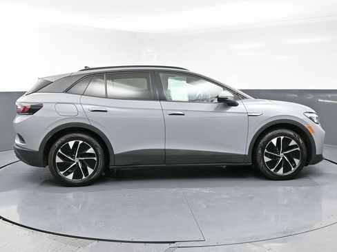 Used 2022 Volkswagen ID.4 Pro image 8