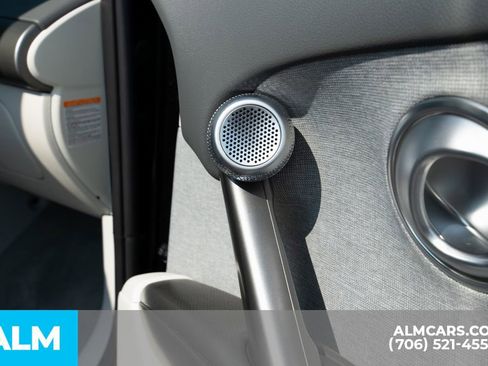 Used 2024 Genesis GV60 RWD image 43