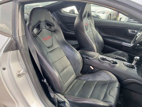 Used 2015 Ford Mustang GT Premium w/ Equipment Group 401A RWD image 17