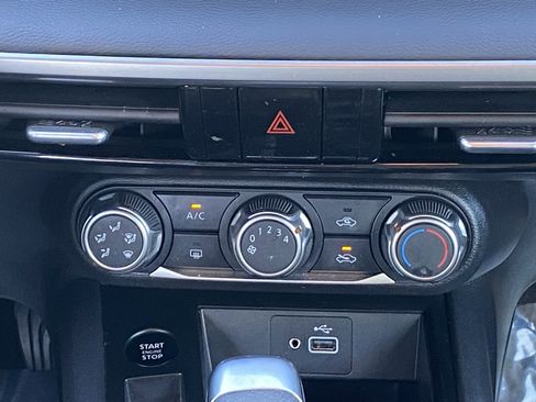 Used 2025 Nissan Kicks S image 22