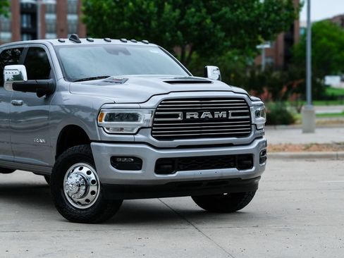 Used 2024 RAM 3500 Laramie w/ Sport Appearance Package AWD/4WD image 3