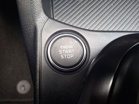 Used 2025 Kia K4 LXS image 22