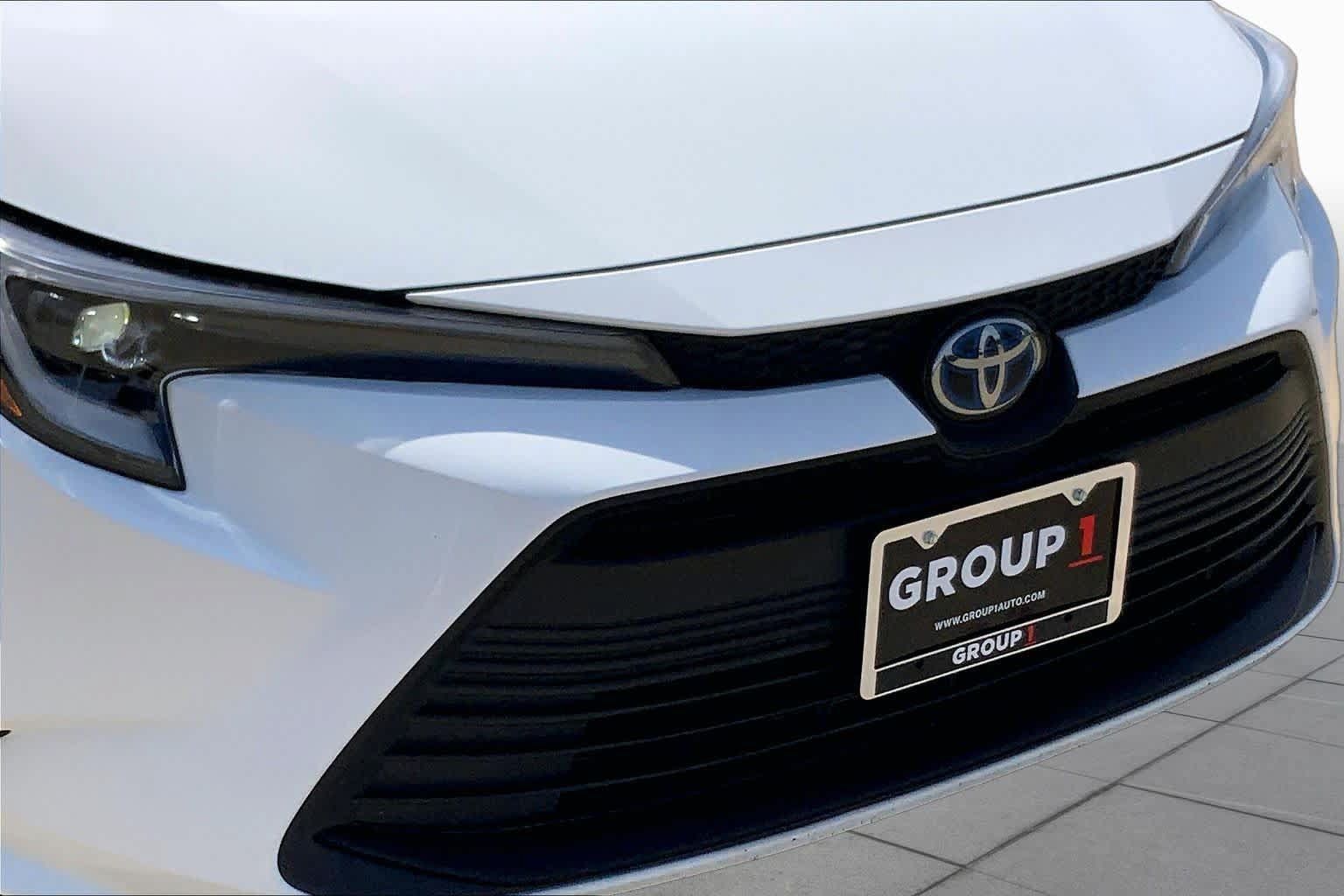 Used 2023 Toyota Corolla LE FWD image 29