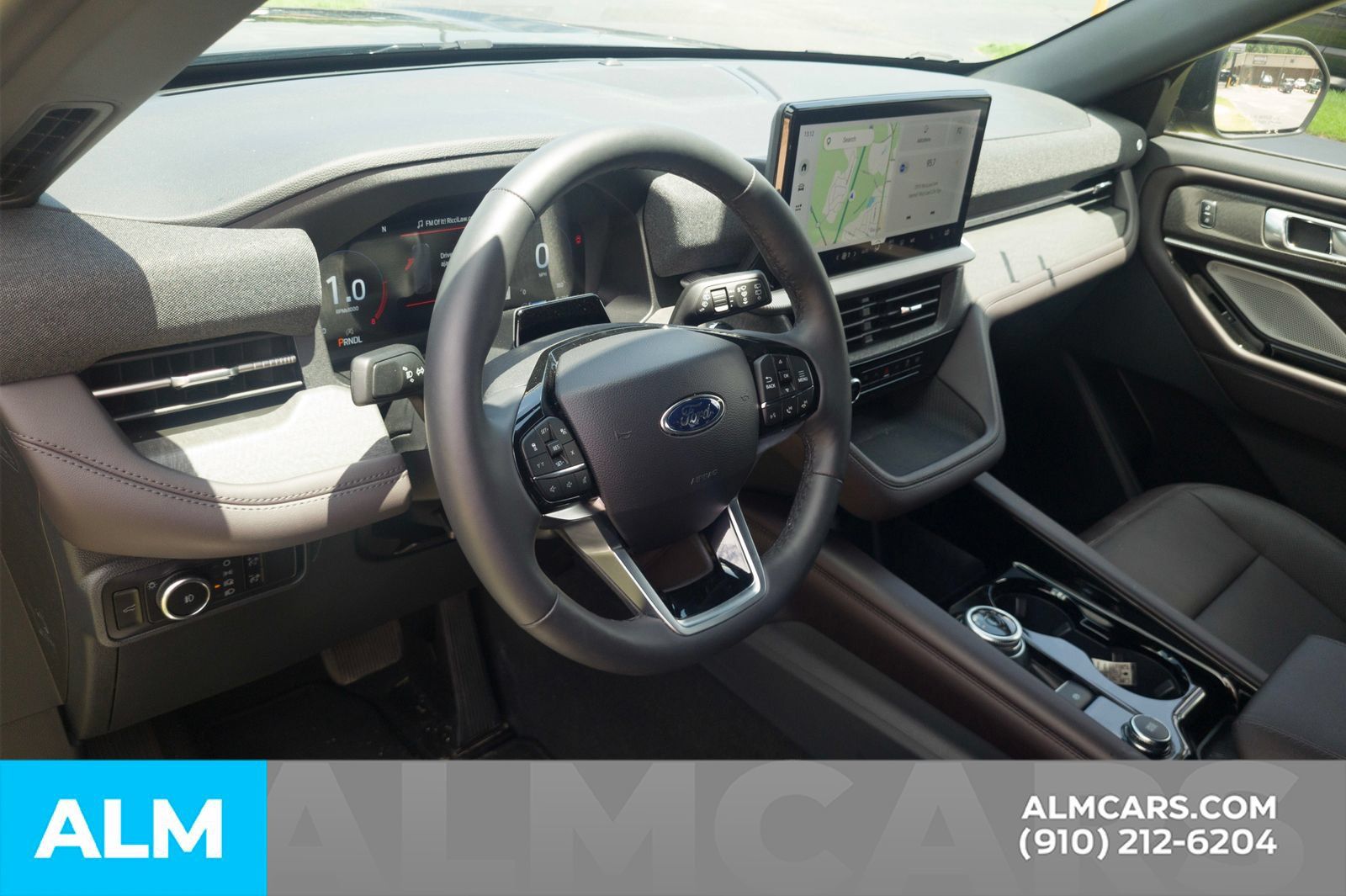 Used 2026 Ford Explorer Platinum w/ LUX Leather Package AWD/4WD image 15