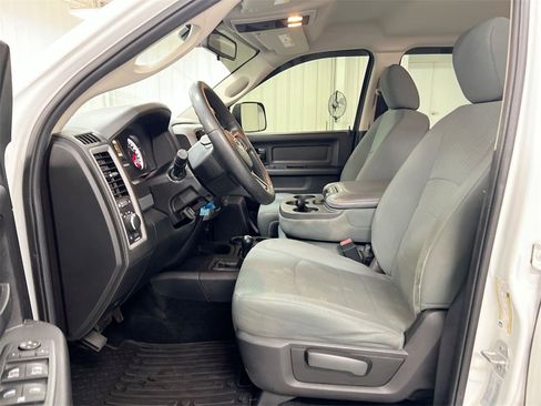 Used 2016 RAM 3500 Tradesman w/ Chrome Appearance Group image 17