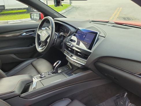 Used 2021 Cadillac CT5 V w/ Premium Package image 15
